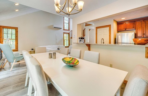 Tannersville Cabaña | Tannersville Resort Home w/ Deck & Gas Grill!