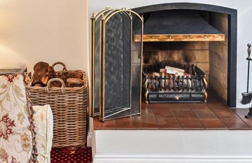 Waresley Casa | Tansey Cottage