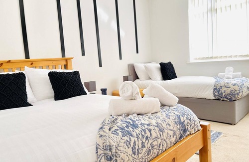 Cambridge Casa | Tanzanite in Cambridge