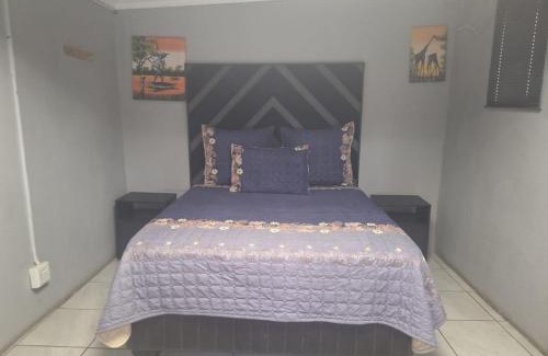 Kroonstad Casa | Taoana Guest House