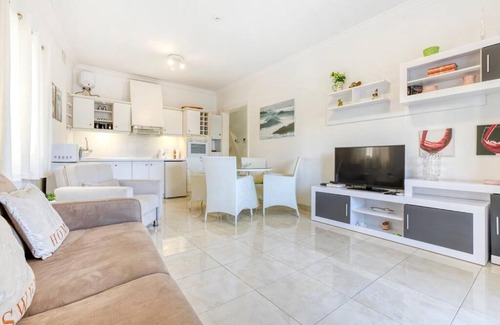 Il-Balluta Apartamento | Taormina 6 -Seafront Sliema Apt