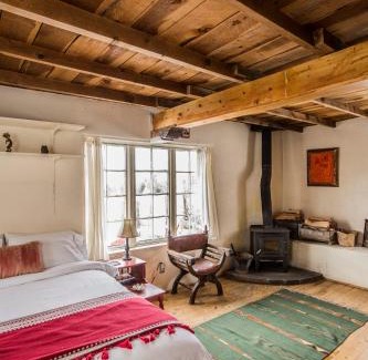 San Cristobal Casa | Taos Goji Farm & Eco-Lodge Retreat