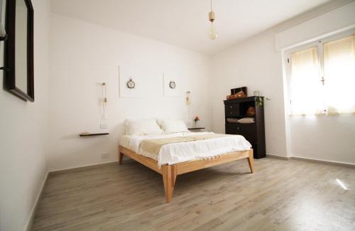 Alghero Apartamento | Tap Apartments - in Independent House with Private Garden