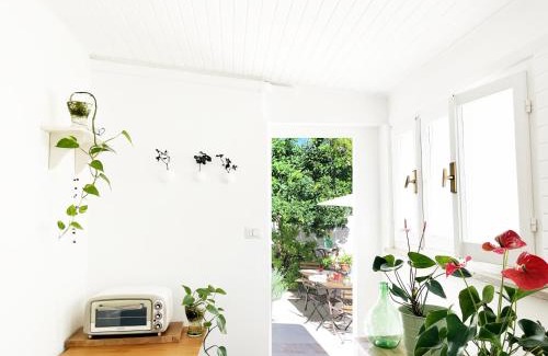 Alghero Apartamento | Tap Apartments - in Independent House with Private Garden