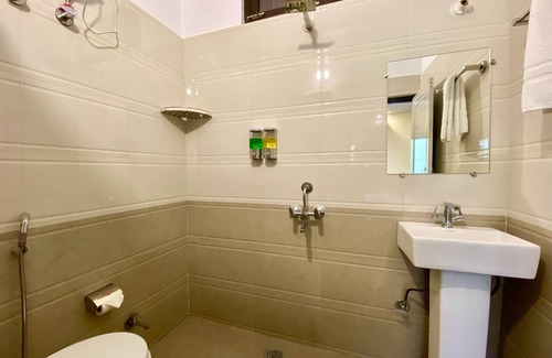 Tapovan Hotel | Tapovan New Residency By FTP Hotels