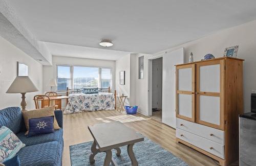 Morehead City Apartamento | Tar Landing Villas 306