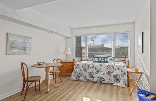Morehead City Apartamento | Tar Landing Villas 306