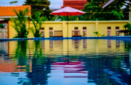 Nong Prue Villa | Taratai Villa