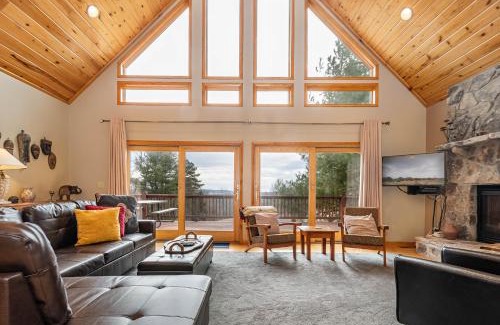 Thayerville Casa | Tarenga House