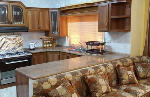 Amman Apartamento | TareqResidence with alot of space for a family, AC, 2x Bath Rooms
