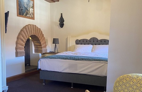Vezirkopru Hotel | Tarihi Tashan Otel