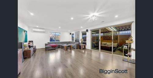 Tarneit Casa | Tarneit Treasure