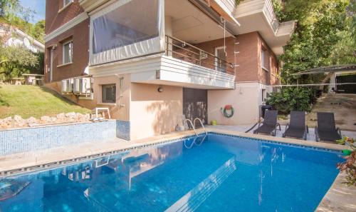 Cap de Salou Villa | TarracoHomes, Villa Cala Crancs con Piscina Privada y Mesa de Billar