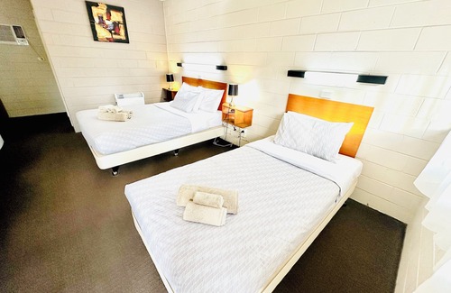 Yea Hotel | Tartan Motel