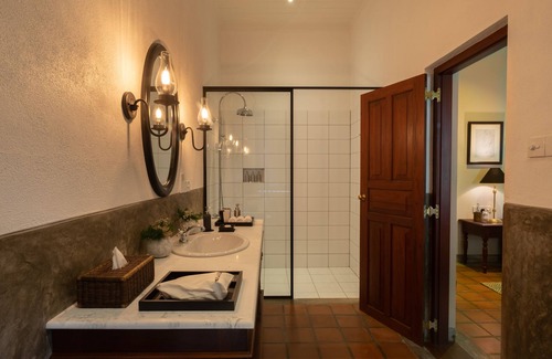 Katana Casa | Taru Villas - Riva