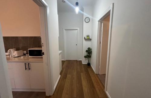 Greenacres Apartamento | Tasha's Duplex on Muller