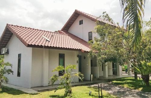 Hulu Selangor Complejo | Tasik Kebun Serendah