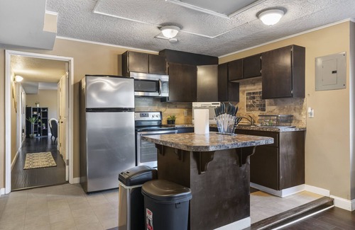 Starcrest Condominio | Tasteful 3bedroom place in a serene neighborhood