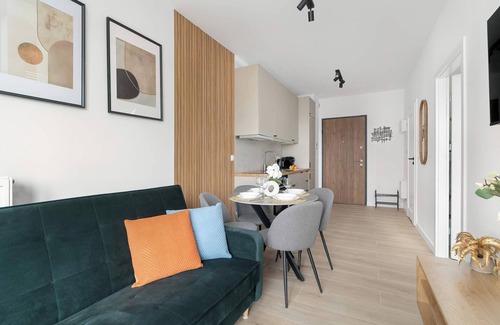 Stare Miasto District Apartamento | Tasteful Apartment with Parking and Gym by Noclegi Renters