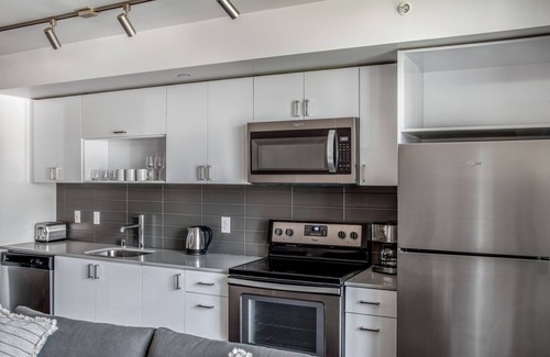 Wilburton Apartamento | Tasteful Bellevue Studio w/ Gym & W/D, nr Shopping, by Blueground