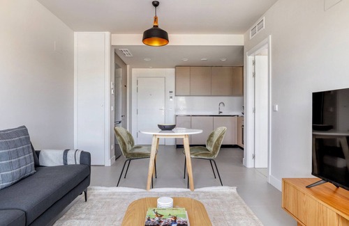 Imperial Apartamento | Tasteful Imperial 1BR w/ Gym, Pool & Doorman, near Parks, by Blueground