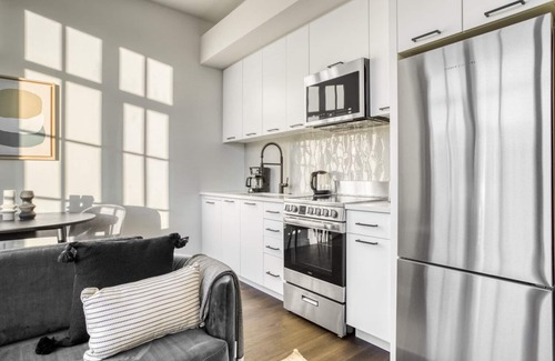 Gallaudet Apartamento | Tasteful Union Market 1BR w/ Gym & W/D, steps to Metro, by Blueground