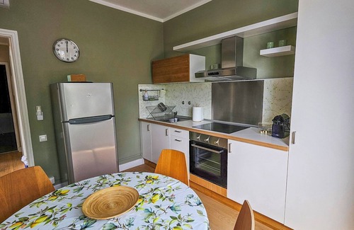 Cannobio Apartamento | apartamento completamente amueblado de 3½ habitación con acceso al lago privado