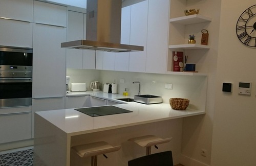 Sao Sebastiao da Pedreira Apartamento | Tauro195 - Luxury 2 Bedroom Near El Corte Ingles