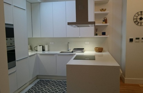 Sao Sebastiao da Pedreira Apartamento | Tauro195 - Luxury 2 Bedroom Near El Corte Ingles