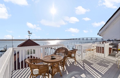 Somers Point Casa | TAVERN ON THE BAY HOTEL- Nucky Johnson Suite