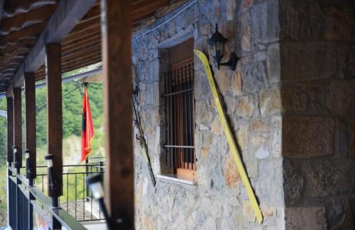 Dardhe Casa | Taverna Hotel Iliri - Dardhe