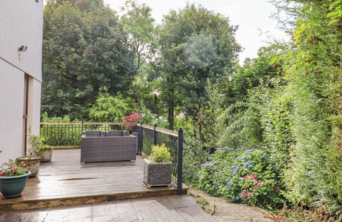 Sticklepath Cabaña | TAW RIVER VIEW, pet friendly, with open fire in Sticklepath