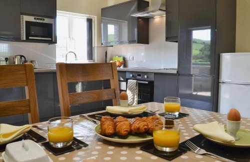 Cilcennin Casa | Tawelfan