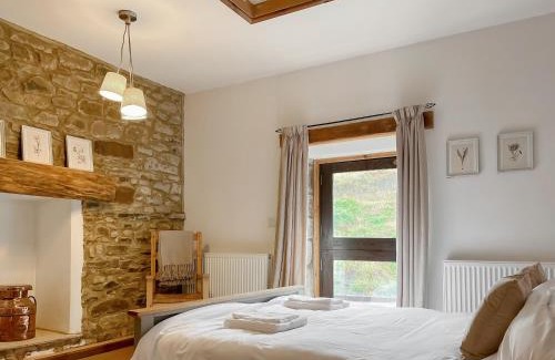 Longnor Casa | Tawny Barn