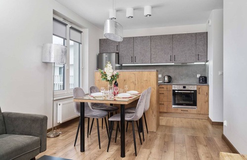 Fabryczna Apartamento | Tawryczewskiego 4 | Stylish Apartment