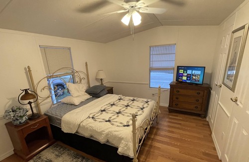 Okeechobee Cabaña | TAYLOR CREEK RIVER COTTAGE by the boat ramp (UNIT 4) by RedAwning