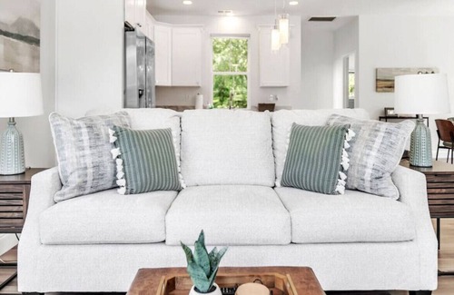 Taylors Casa | Taylor's Grove West- 20 min to DT Greenville/TR