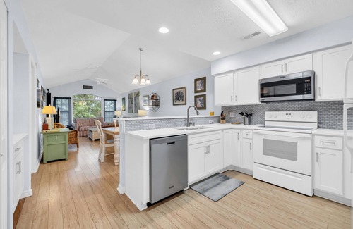 Pawleys Island Condominio | *TB 14I* Updated 3 bedroom True Blue Condo on golf course