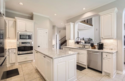 Porter Casa | TCH - Spacious 4bd/3ba home in Porter with Office