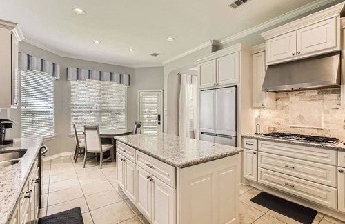 Porter Casa | TCH - Spacious 4bd/3ba home in Porter with Office