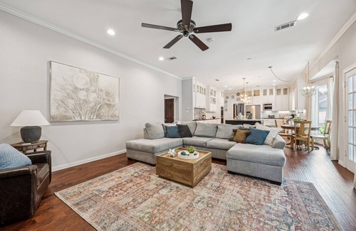 Fort Worth Casa | TCH -Spacious 4bd/4ba home in Fort Worth with Pool