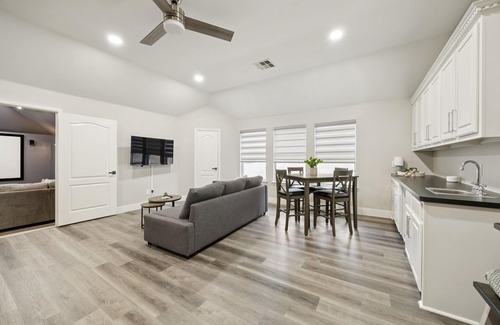 Frisco Casa | TCH - Spacious 5bd/4ba in Frisco with Workspace
