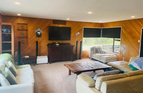 Te Mata Casa | Te Papatapu Retreat
