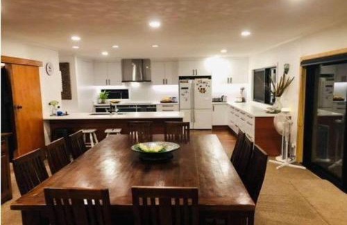Te Mata Casa | Te Papatapu Retreat