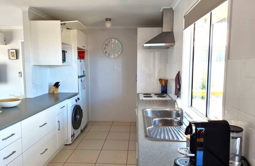 Moonta Bay Casa | Te Taha Moana - By The Beach, Moonta Bay