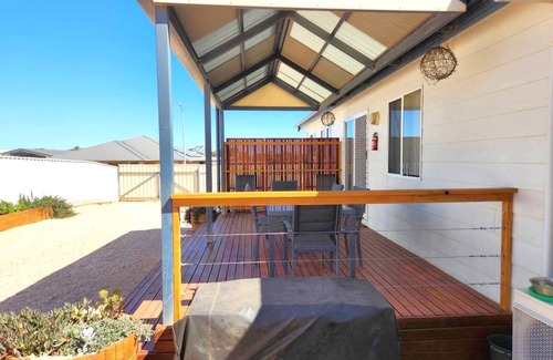 Moonta Bay Casa | Te Taha Moana - By The Beach, Moonta Bay