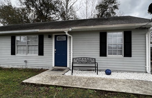 Candler Casa | Teak House-Relaxing under the Sycamore Trees/Pet Friendly