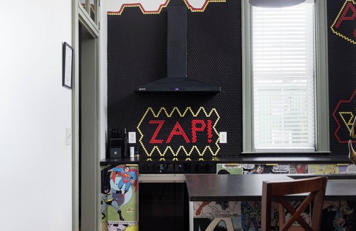 Clifton Casa | Teal Tavern! 5BR! 2 Game Rooms! Near Lynn Family Stadium & Mellwood Art Center!