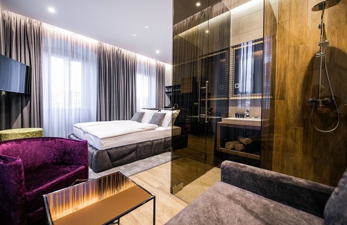 Rijeka Casa | Teatro Suite & Rooms