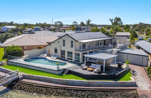 Yamba Casa | Tecoma 3 | Ultimate Waterfront